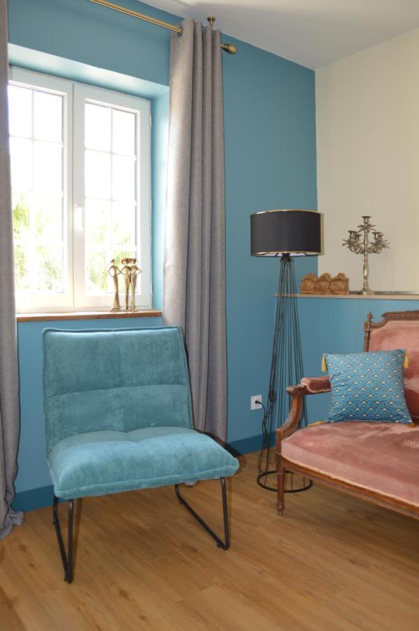 La Pichonniere Bed & Breakfast Isigny-le-Buat Exterior photo